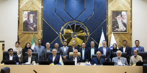 مراسم تکریم و معارفه مدیرعامل نوین فید مراسم تکریم و معارفه مدیرعامل نوین فید